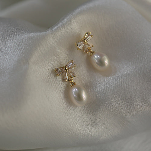 Aurora Pearl Bow Earrings