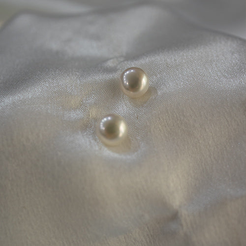 ivory essence studs
