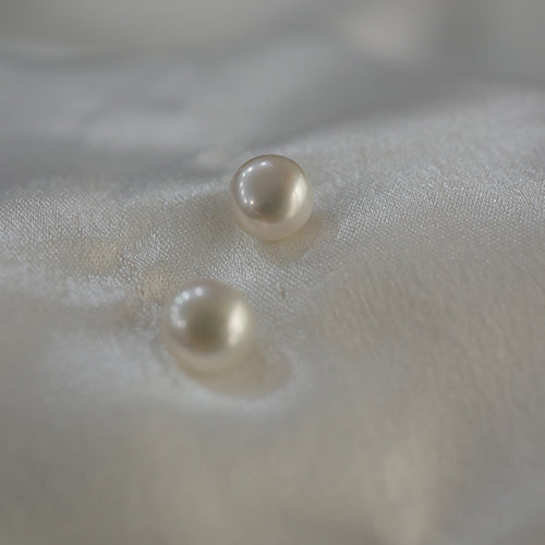 ivory essence studs